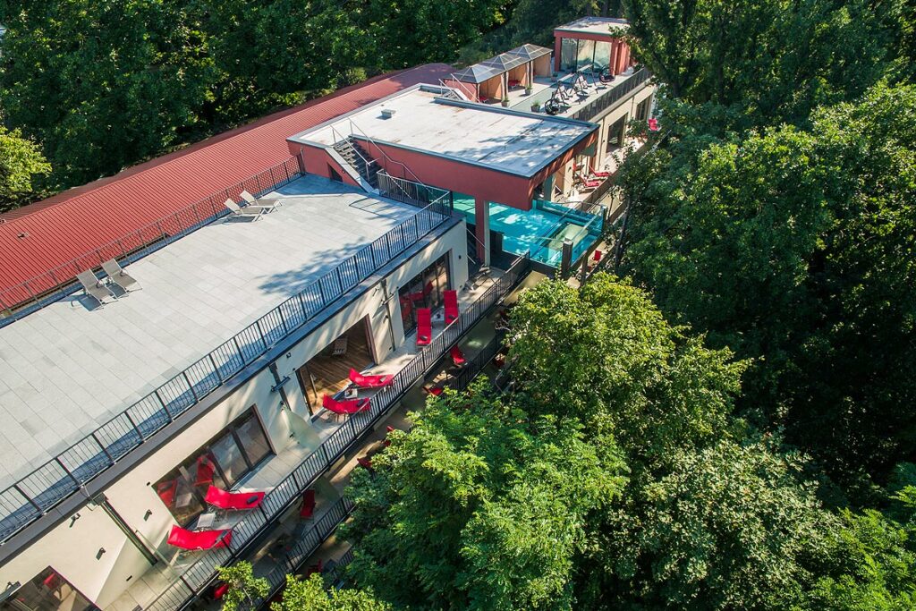 bei-schumann-seefluegel-luftaufnahme-draufsicht Hotel BEI SCHUMANN SEEFLÜGEL Luftausfnahme Draufsicht